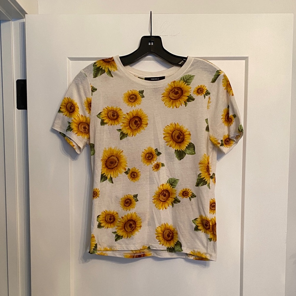 Forever 21 Sunflower Print Short Sleeve Tee - Yellow and White